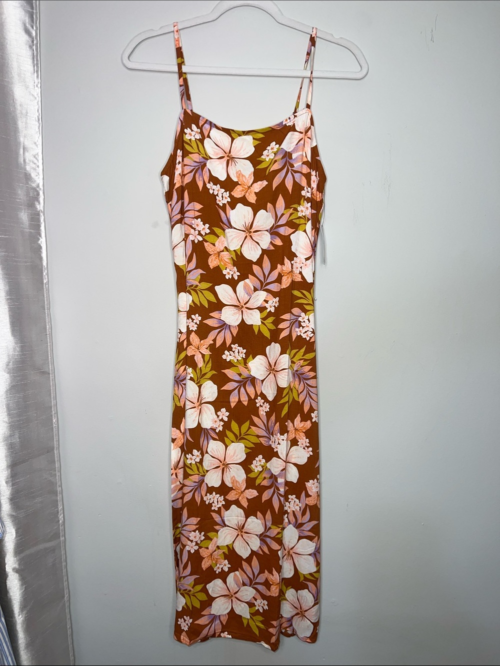 Billabong NWT Brown Golden Hour Maxi Dress with Pink & Cream Blooms